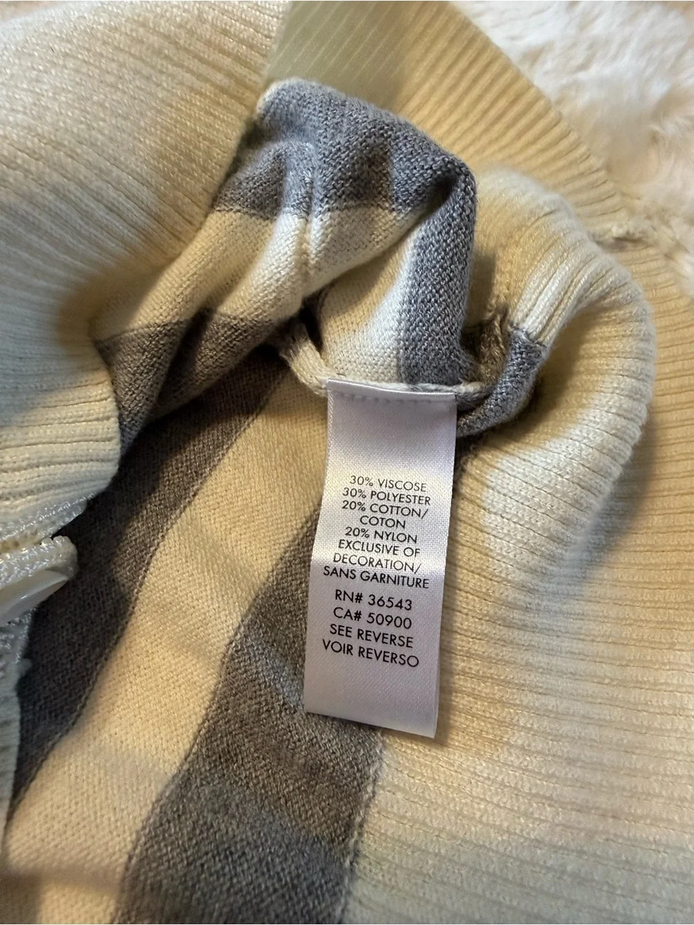 NWT Calvin Klein Women’s Cream and Gray Striped V‑Neck Button Cardigan - Picture 8 of 8